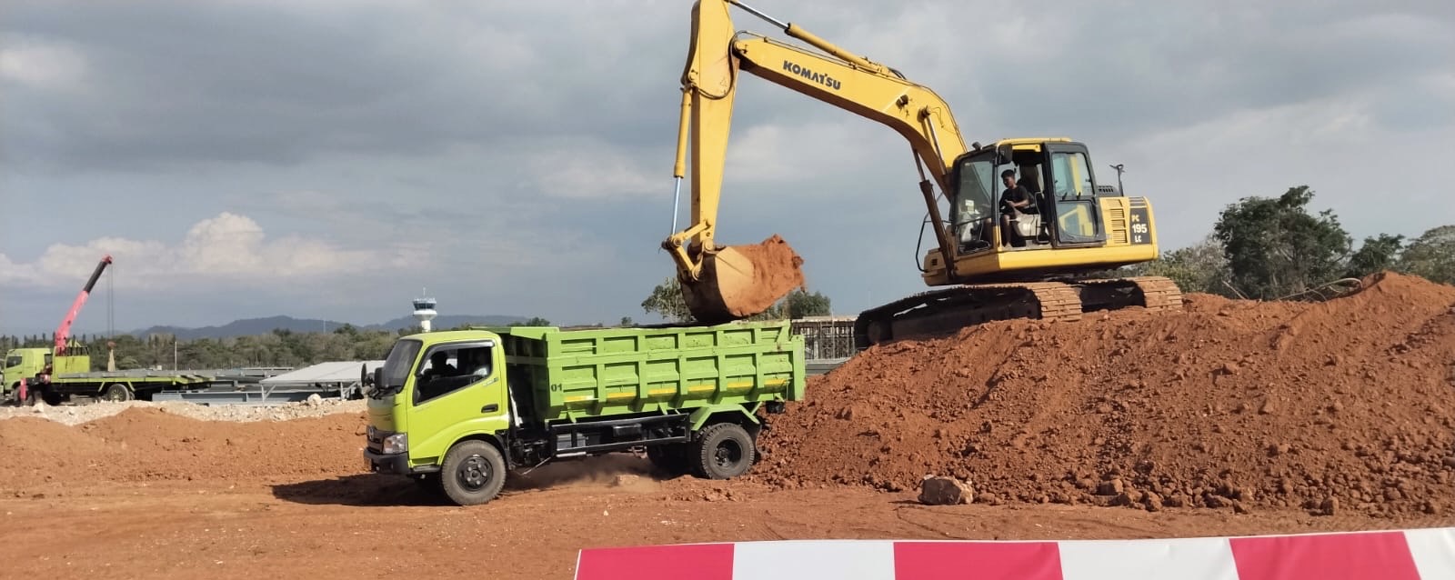 Excavator PC 195 Komatsu